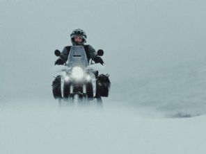 Husqvarna Norden 901 Expedition: longas viagens e resistncia ao frio